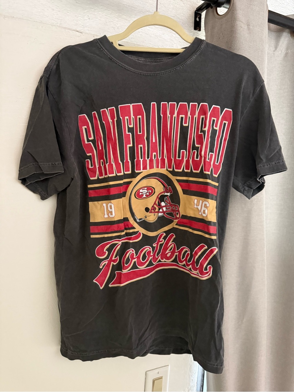 San Francisco Football Shirt - Picture 3 of 4